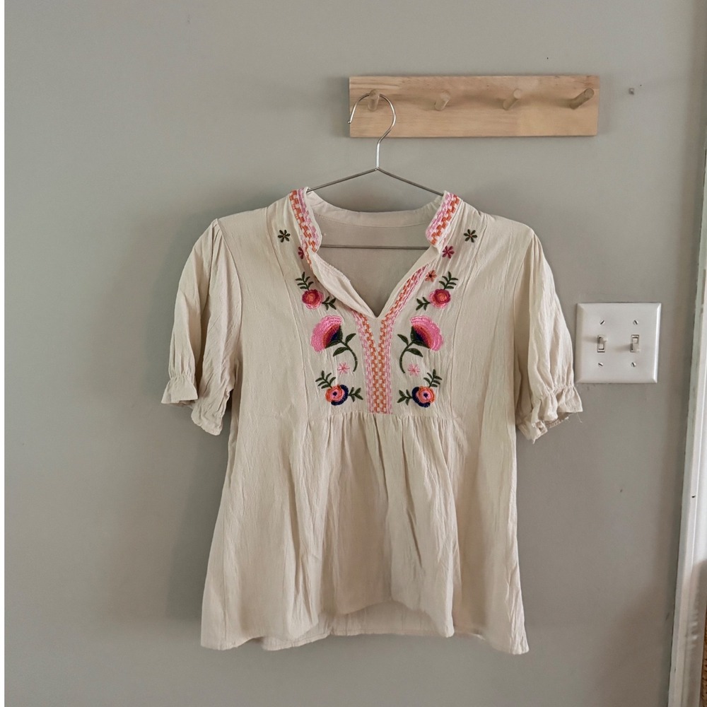 Floral boho embroidered top